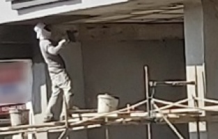 5 Katlı binanın elektrik tesisatını sökerek çaldı