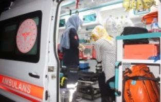 Pide fırınında çıkan yangında 6 kişi dumandan zehirlendi