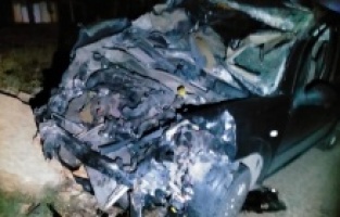 Otomobil ile traktör çarpıştı: 2 yaralı