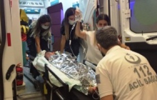 Pekmez kazanına düşen çocuk ağır yaralandı