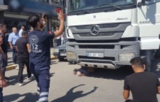 Araçların arasından ölüme gitti