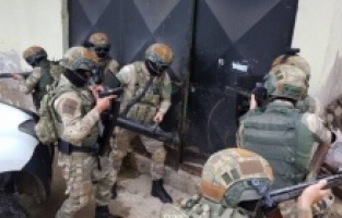 Terör örgütüne üye 2 kişi gözaltına alındı