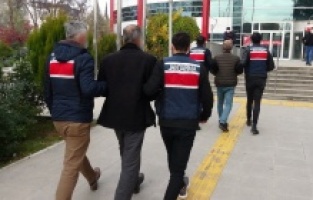 Örgüt üyesi oldukları iddia edilen 2 şahıs, adli kontrolle serbest