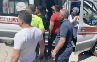  İki grup arasında kavga: 1 yaralı