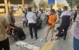 İki motosiklet, bir otomobil çarpıştı: 2 yaralı