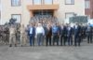 30 Ağustosta göndere Türk Bayrağı çekildi