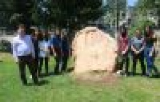 8 tonluk ayrılık figürüne ziyaretçi akını