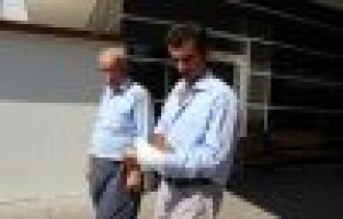 Acemi kasaplar iş başında