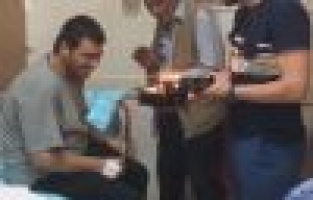 Acil servis ekibinden anlamlı hareket