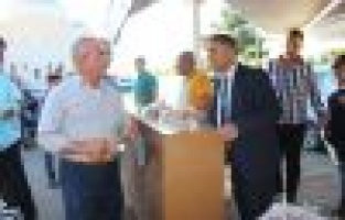 Adıyaman Belediyesi’nden Bayram Namazı Sonrası İkram