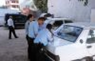 Adıyaman’da Bir Otomobilin Teybi Çalındı