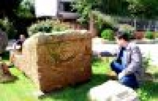 Adıyaman'da boğa başlı bin 700 yıllık lahit bulundu