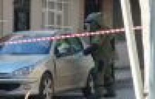 Adıyaman'da Polis, Bomba Şüphesiyle 4 Aracı Arıyor