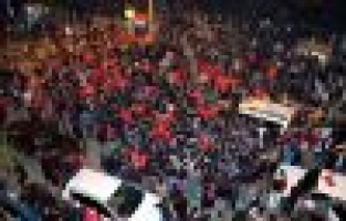 Adıyaman’da seçim sonrası coşkulu kutlama