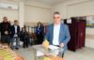 Adıyaman’da siyasiler oylarını kullandı