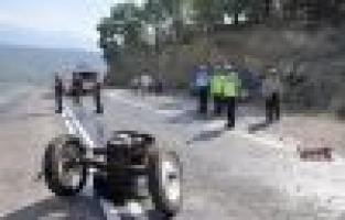 Adıyaman’da Tır, Traktörü Biçti: 1 Ağır Yaralı