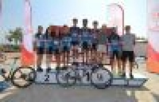 Adıyamanlı bisikletçiler Elazığ’da madalyaları topladı