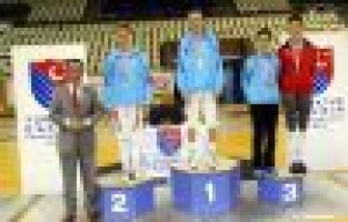 Adıyamanlı Eskrim Sporcuları Türkiye’ye Madalya Kazandırdı