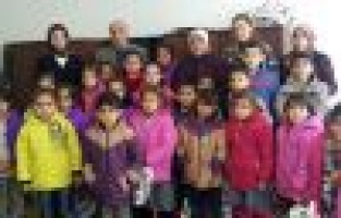 AK Parti Adıyaman Kadın Kollarından öğrencilere mont yardımı