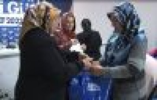 Ak Partili Kadınlardan Yardım