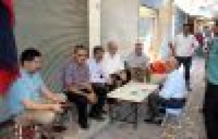 AK Partili Siyasetçiler Tarihi Pazarda Esnafla Bir Araya Geldi