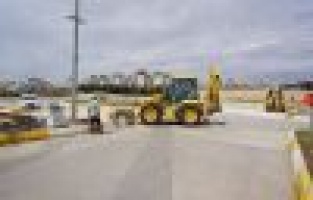 Akkonut Kavşağına otomatik sulama sistemi döşendi