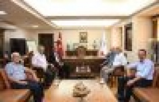 Alevi kanaat önderleri Rektör Turgut ile bir araya geldi