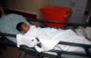 ALTI YAŞINDAKİ ÇOCUK LAĞIM ÇUKURUNA DÜŞTÜ