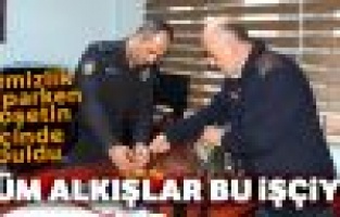 Altın kalpli temizlik işçisi bulduğu takıları sahibine teslim etti