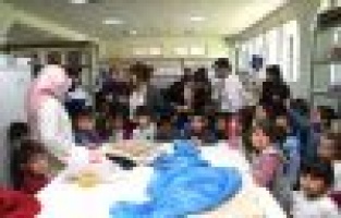 Anaokulu öğrencileri üniversiteyi gezdi