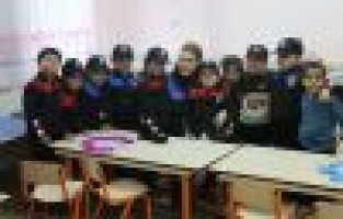 Anaokulu Öğrencilerine Yastık Dağıtıldı