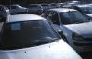 Arabanı Evinin Önünde Sat, Halkı Mağdur Etmeye Hakkın Yok Senin 