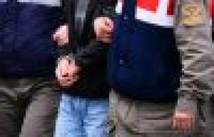 Aranması olan 4 şahıs jandarma ekiplerince yakalandı