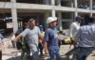 AVM inşaatında göçük: 8 yaralı