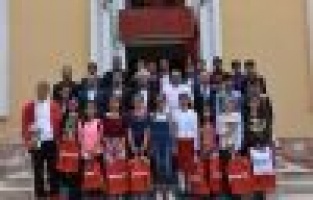 Başarılı olan öğrenciler ödüllendirildi