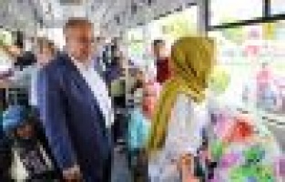 Başkan, Belediye Otobüsüne ‘Yolcu’ Olarak Bindi