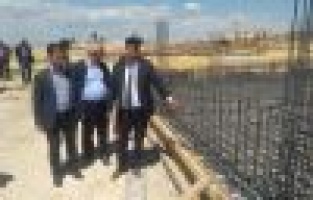 Başkan Çakmak, Hükumet lüks mezarlar inşa ediyor 