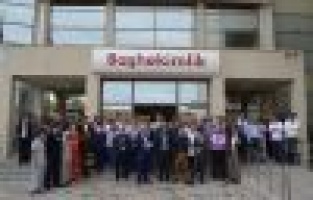 Besni İlçesinde, Sağlık Çalışanlarına Yönelik Terör Eylemleri Protesto Edildi