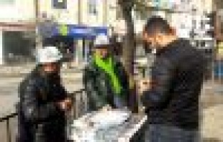 Biletine amorti ve küçük ikramiye çıkan vatandaşlar paralarını aldı