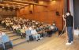 Bonus Hoca, Doğa Kolejinde öğrencilerle bir araya geldi