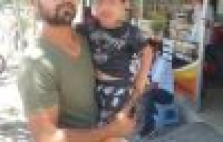 Bulduğu çocuğu biran olsun kucağından indirmedi