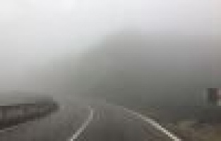 Çelikhan yolunda sis hakim