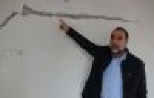 Deprem mağuru evini terk etti