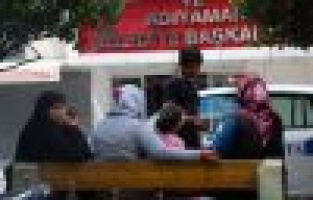 Dilenciler Artık Belediyede Önünde Dileniyor