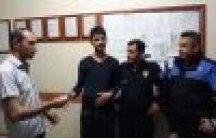 Duyarlı vatandaş ATM’de bulduğu parayı polise teslim etti