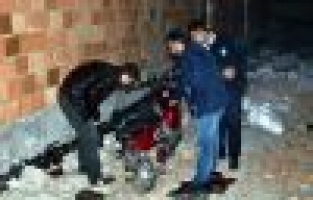 Elektrikli Bisikleti Parçalayıp Aküsünü Çaldılar