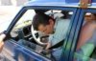 Emniyet kemeri uygulamasında ilginç görüntüler ortaya çıktı