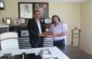 Engelliler Derneğinden Teşekkür Plaketi