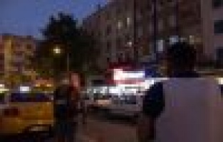 Eşiyle kavgalı olan şahıs rastgele ateş etti