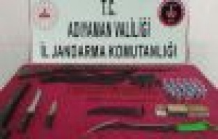 Ev değil adeta cephanelik